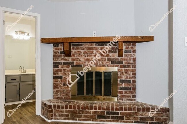 Foto del edificio - Beautifully renovated 3 bedroom 2 bath hom...