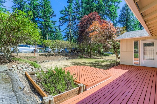 Building Photo - 3bd/2ba Sammamish House