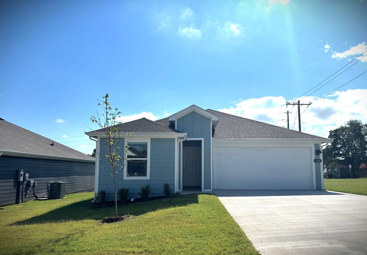 Primary Photo - Brand New Home Waiting For you!