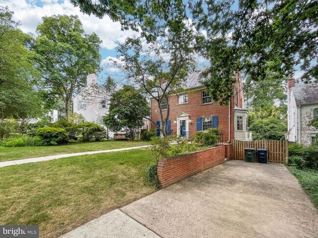 Foto del edificio - 6606 31st Pl NW