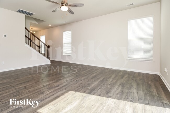 Building Photo - 212 Ashborne Ln