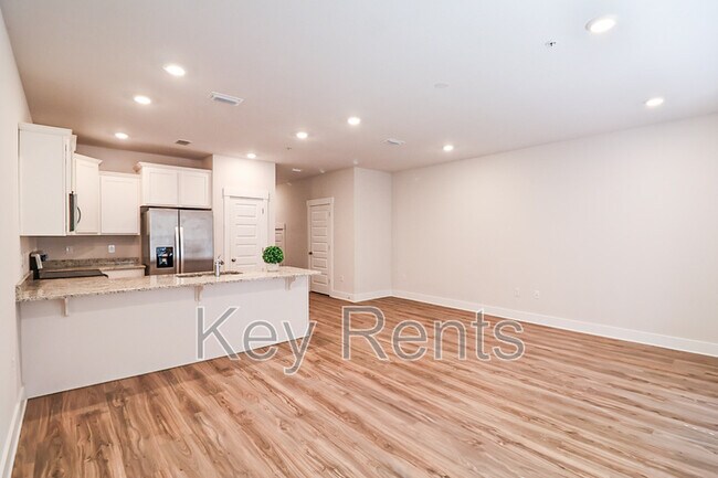 Foto del edificio - 1646 Iroquois Ct