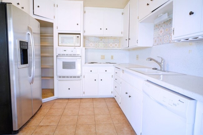 Building Photo - Charming 3 Bed | 2 Bath Home in La Mesa – Great Location!