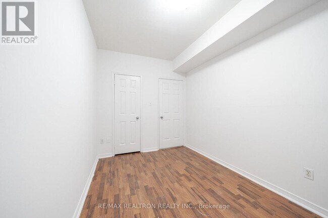 Photo du bâtiment - 414 Jarvis St