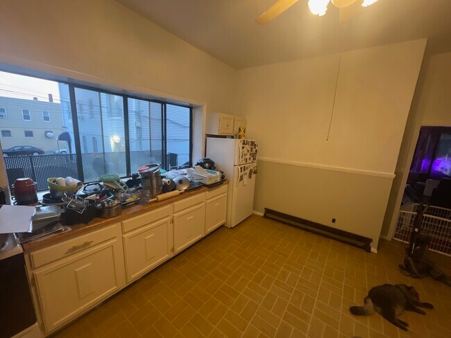 Cocina - 271 Shrewsbury St