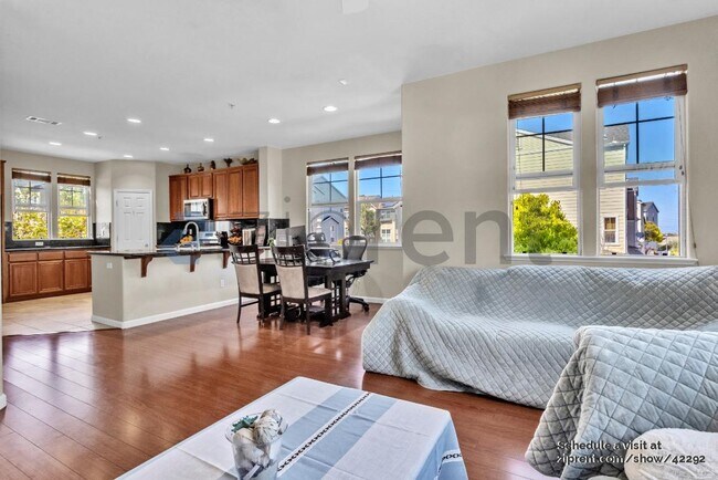 Foto del edificio - 411 Summer Ln