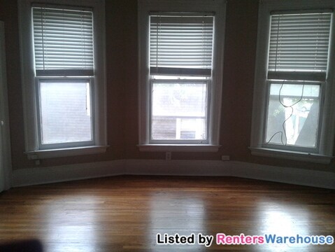 Foto del edificio - 3734 Wyandotte St