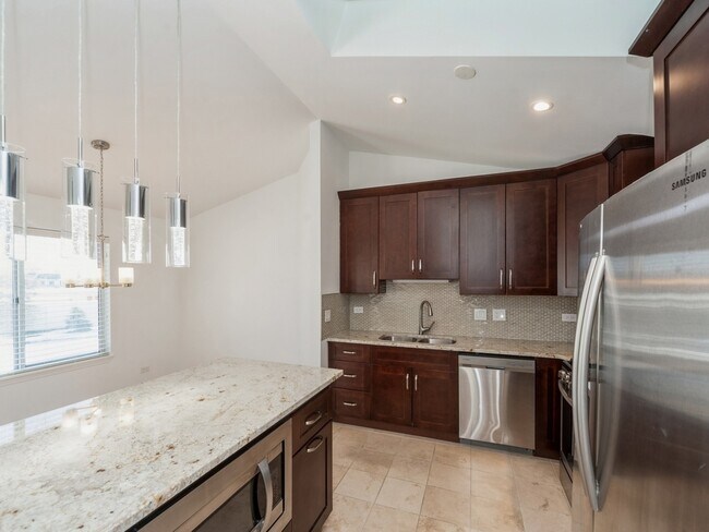 Building Photo - 2689 S Embers Ln