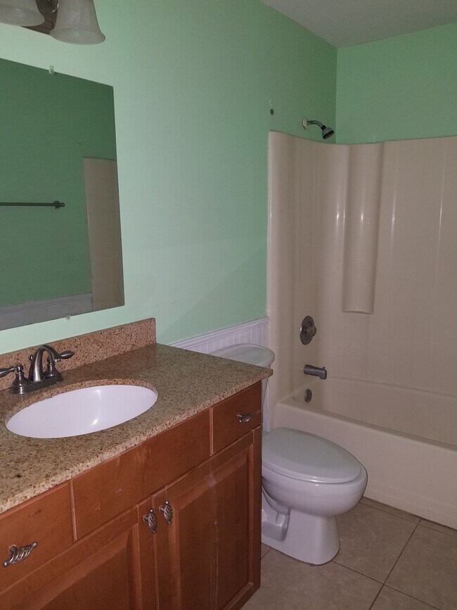 Foto del edificio - Cozy 3BR 2BA House in Laurelwood Community MOVE IN SPECIAL FIRST MONTH FREE RENT! APPROVED APPLIC...