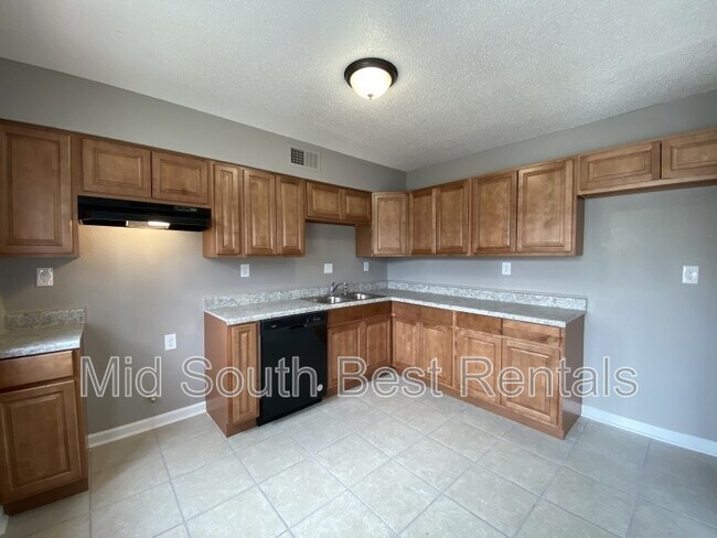 Building Photo - 3821 Jasmine Dr