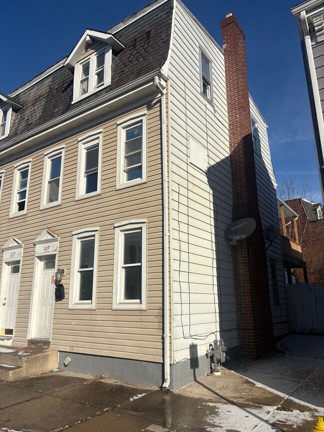 Foto del edificio - Coming Soon!