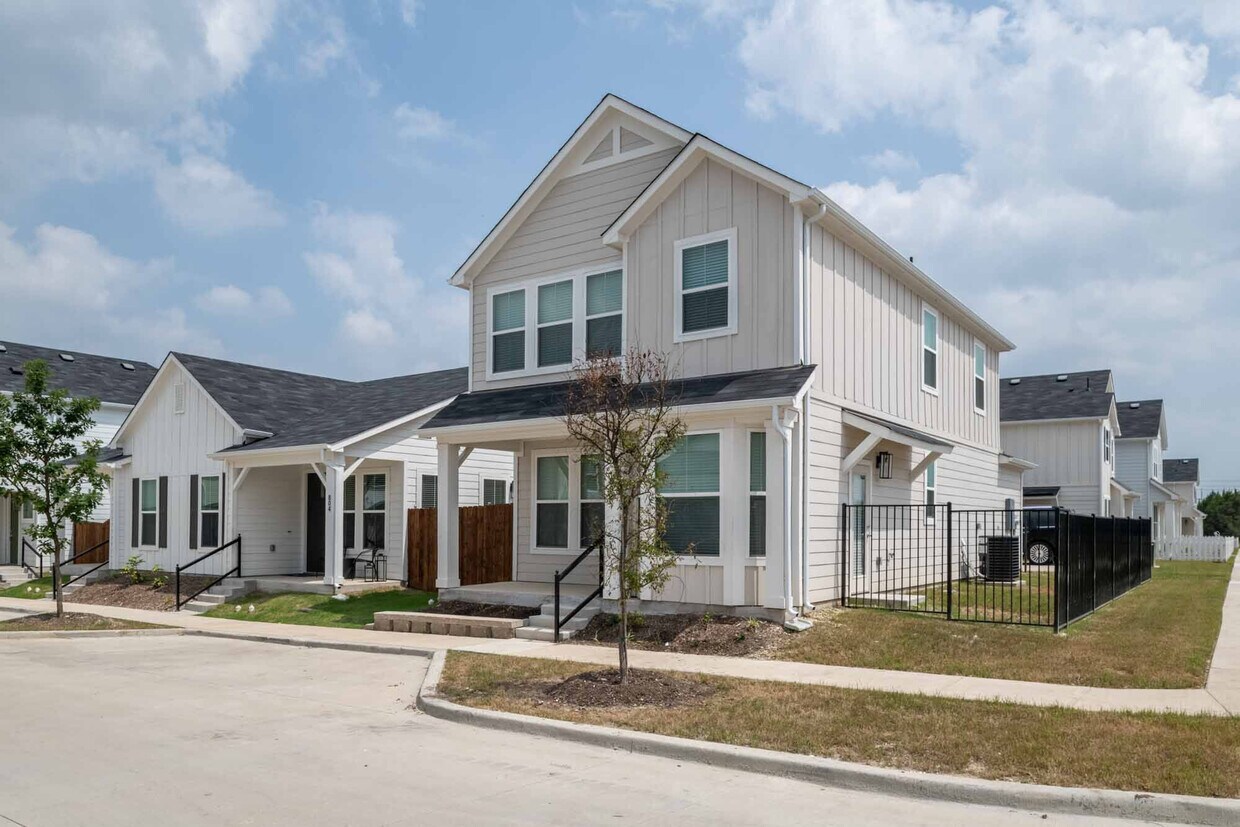 Covey Homes Waterford Houses for Rent Cedar Hill, TX
