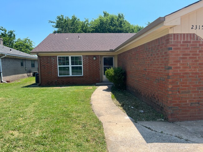 Foto del edificio - 2315 S 84th E Ave