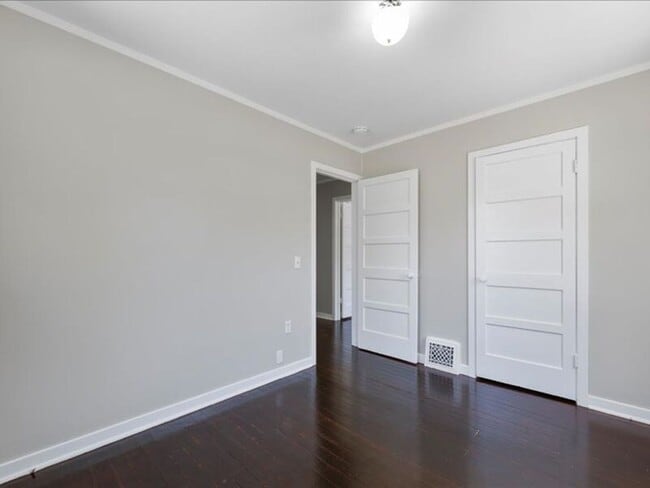 Building Photo - 1317 Mahan Ave