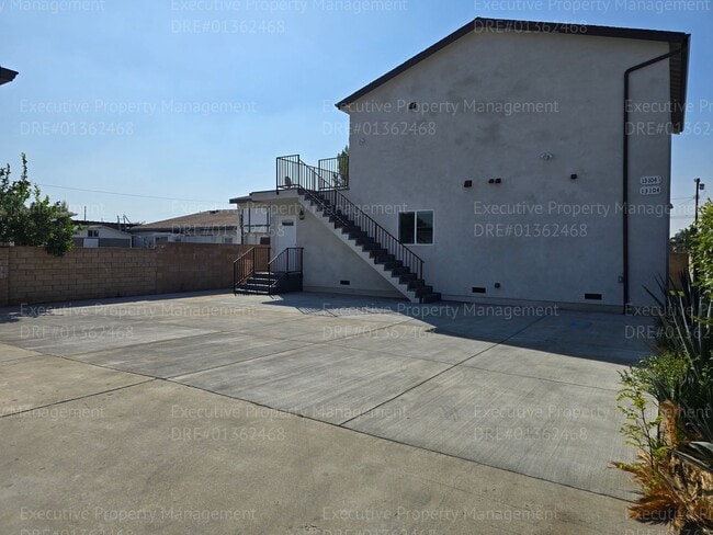 Building Photo - Newly constructed 3 bedroom/ 2 bathroom