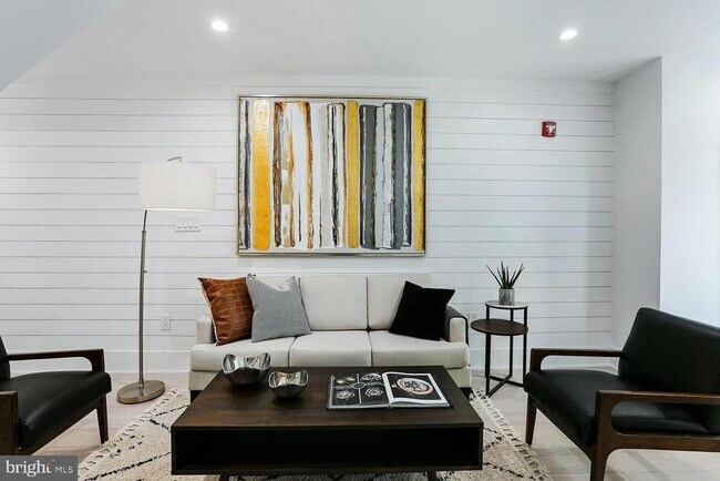 Foto del edificio - 4 R St NW