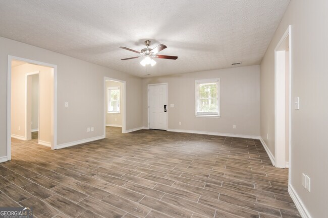 Building Photo - 6492 Will Dupree Ln