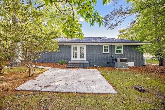 Building Photo - 1515 Thelbert Dr
