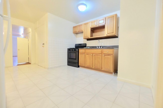 Foto del edificio - 1192 E 55th St