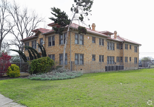 Building Photo - The Bryan Apartments