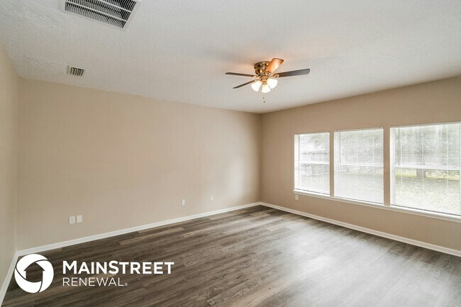 Foto del edificio - 9370 Jayhawk Ln