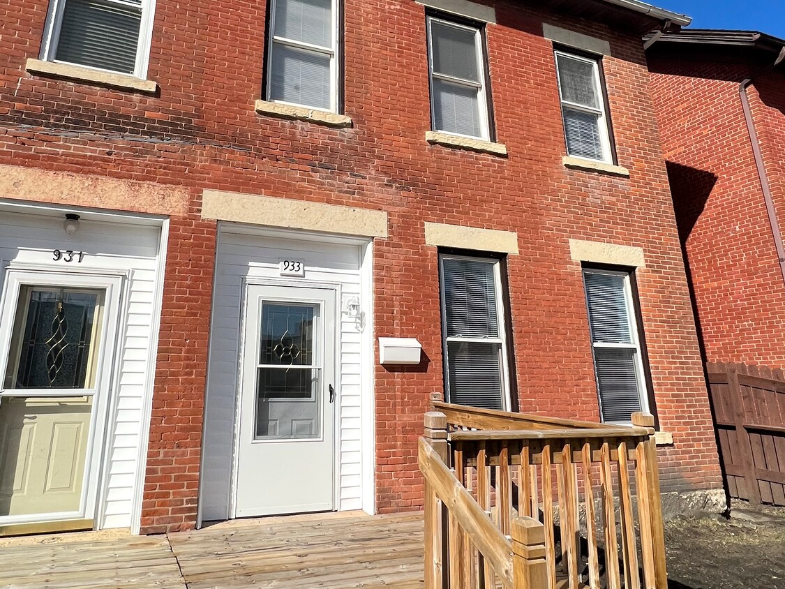 Foto principal - 933 White St