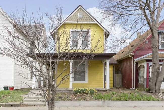 3 Bedroom Home Near Fountain Square - 3 Bedroom Home Near Fountain Square