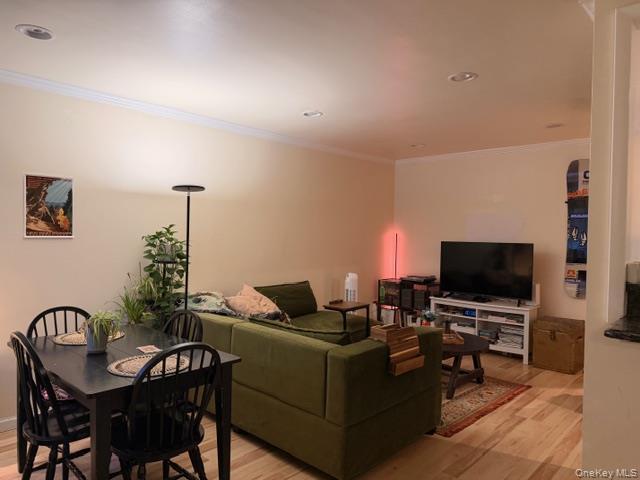 Foto del edificio - 425 Shore Rd