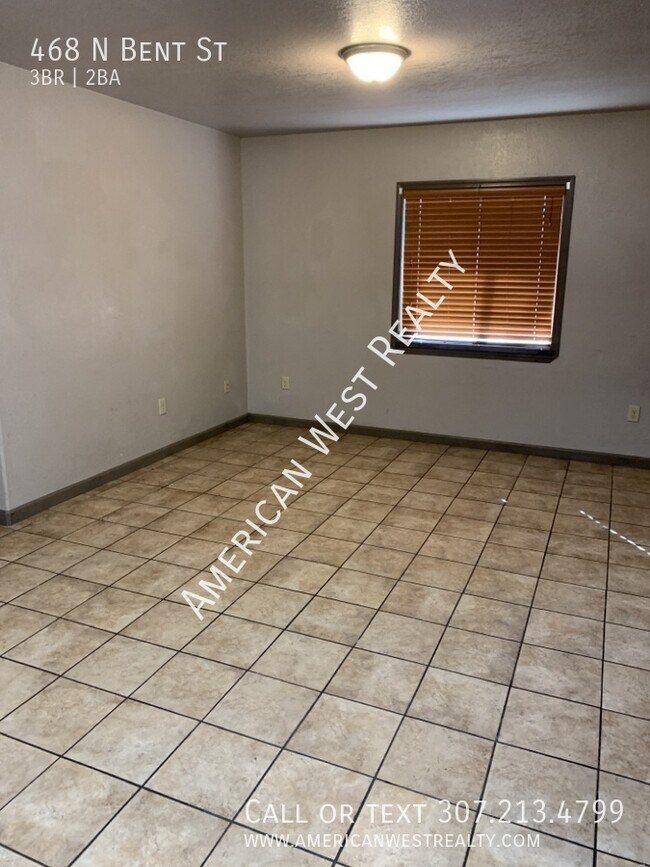 Foto del edificio - 468 N Bent St