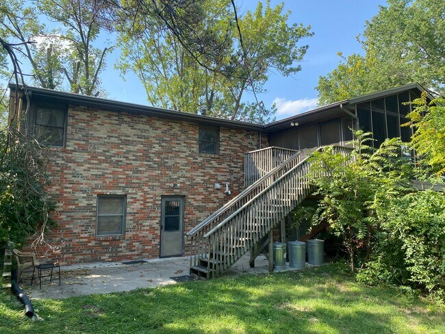 Foto del edificio - Spacious 4 Bed 1.5 Bath House