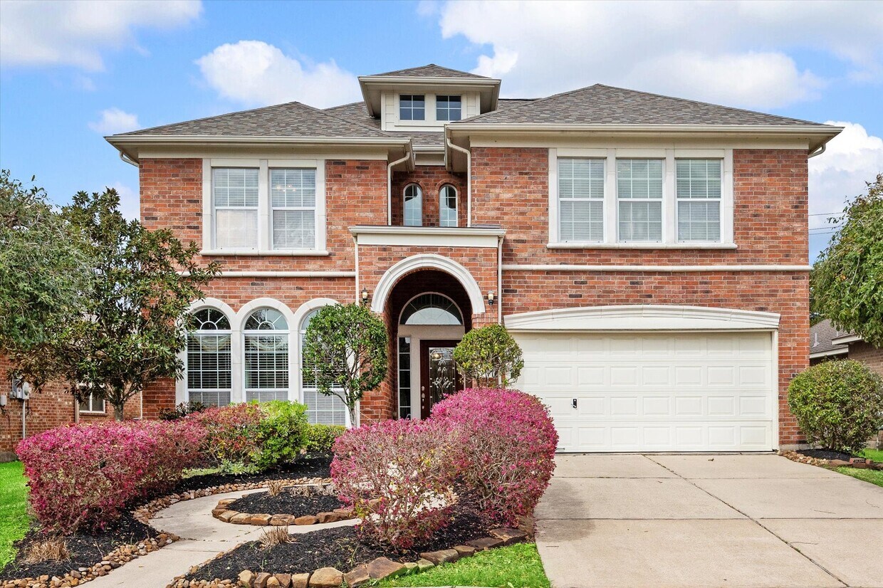 Foto principal - 2088 Silverthorn Ln