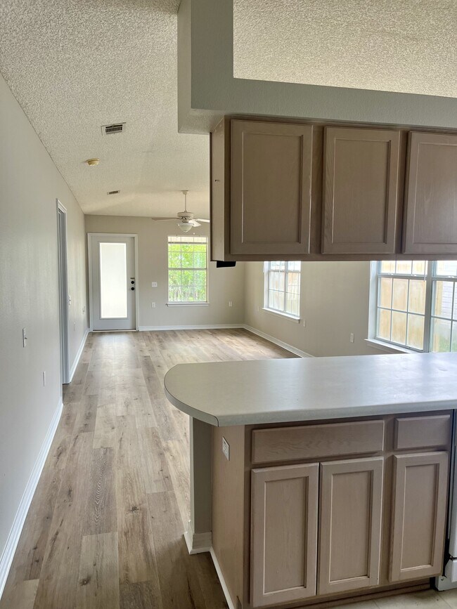 Building Photo - 6461 Starfish Cove