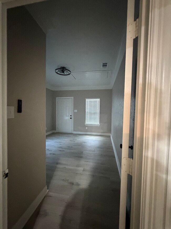 Building Photo - 5617 Carver Dr