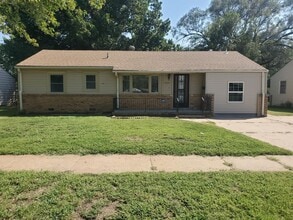 Building Photo - 1535 Luther E