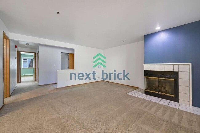 Foto del edificio - 2 Bedroom, 2 Bathroom Condominium Available for Rent