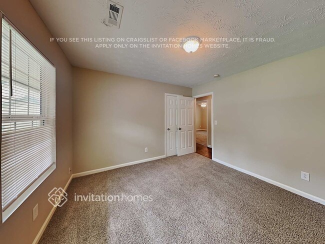 Building Photo - 1422 Steam Engine Way NE