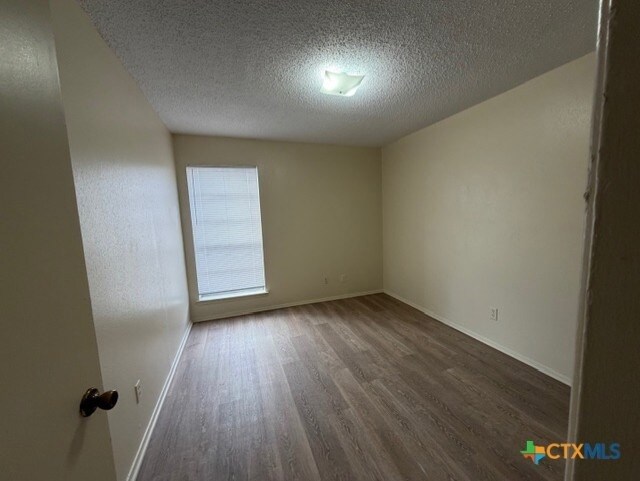 Foto del edificio - 903 S Magnolia Ave