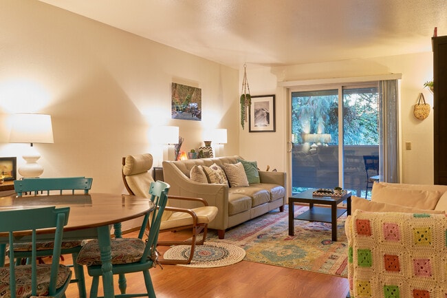 Foto del edificio - 16125 4th Ave NE