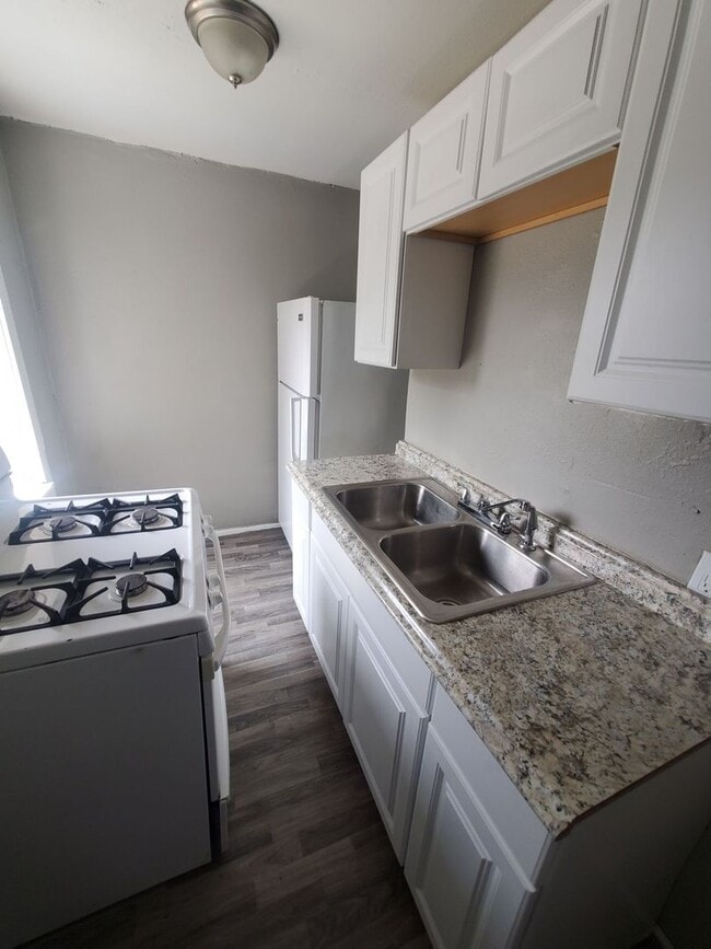 Foto del edificio - 2214-2220 W Hopkins St.