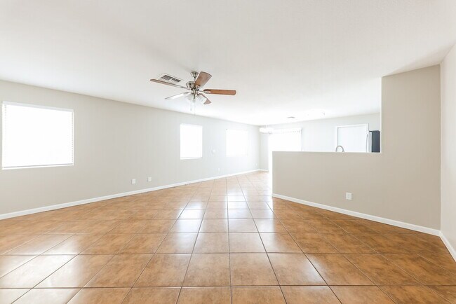 Foto del edificio - 3213 S 63rd Ln