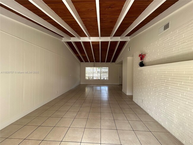 Foto del edificio - 1501 SW 21st St