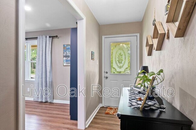 Foto del edificio - 4505 Wishart Rd