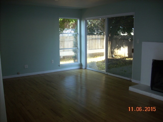 Primary Photo - 2700 Dewitt Ave