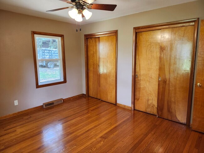 Foto del edificio - 6618 South Dr