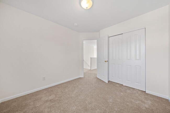 Foto del edificio - Remodeled 3BR home Minutes from Uptown Cha...