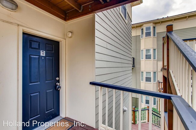 Building Photo - 1 br, 1 bath House - 330 NW Uptown Ter. Un...