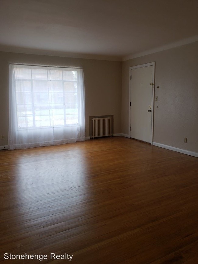 Building Photo - 3518 Woodmont Rd