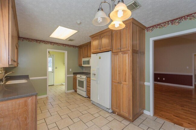 Foto del edificio - 6308 Tioga Rd