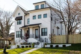 Building Photo - 1703 Hillside Ave