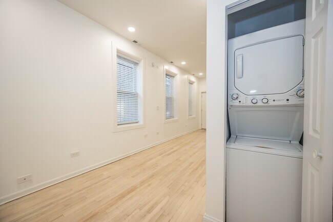 Foto del edificio - 1247 N Cleaver St